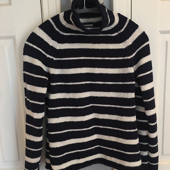 L.L. Bean Sweaters - Navy & White Stripe LL Bean Signature Sweater 💙